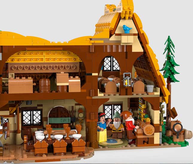 Image for article titled Recreate Snow White's Life, Death, and Resurrection With This Lego Set