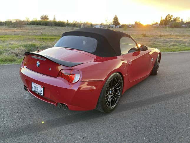 Image for article titled At $16,000, Is This 2006 BMW Z4 M Roadster A Screamin’ Deal?