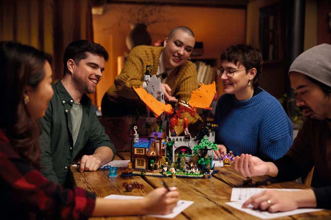 Image for article titled Massive Dungeons &amp; Dragons Lego Set Is Unbelievably Cool