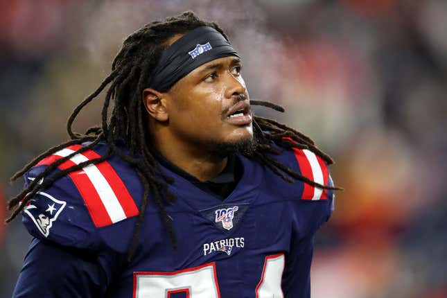 Dont’a Hightower #54 of the New England Patriots looks on during the game against the Kansas City Chiefs at Gillette Stadium on December 08, 2019 in Foxborough, Massachusetts.