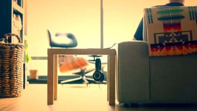 Hang Your Headphones Under Your Desk With Elevation Lab's Anchor