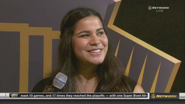 Watch Sydney Seau's Tribute To Her Father At His Hall Of Fame Induction