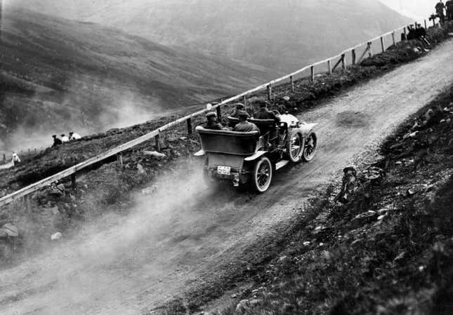 une 1906: An Ariel car on the 'Devil's Elbow' bend during the Scottish Trials. The notorious double bend of the Devil's Elbow, at 1,950 ft, is on the road from the Bridge of Cally to the slopes of Glenshee but has now been modified