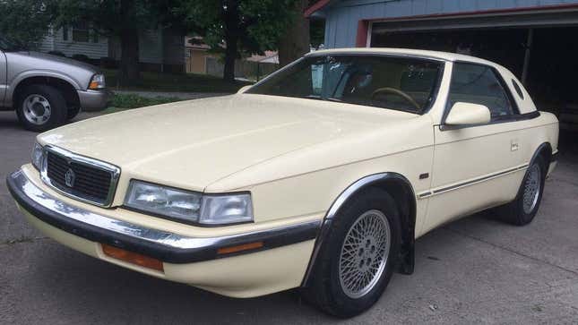 Image for article titled At $10,000, Could This Rare 1989 Chrysler TC by Maserati Find Its Niche?