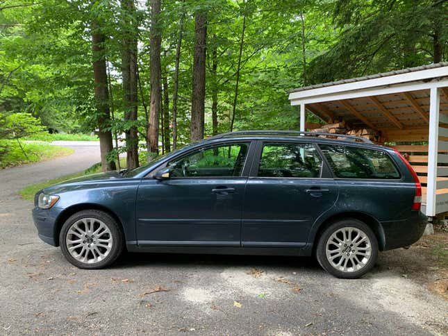 At $6,000, Does This 2005 Volvo V50 T5 Check All The Right Boxes?