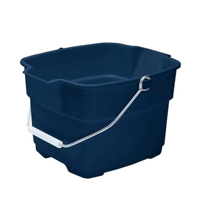 Image for article titled Rubbermaid Roughneck Square Bucket, Now 44% Off