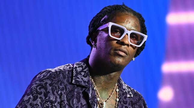 Image de l'article intitulé Le mess continue ! Le procès YSL RICO de Young Thug obtient enfin un nouveau juge