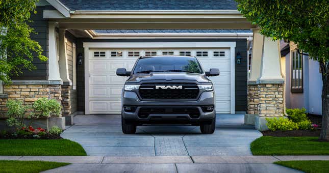 Image for article titled The 2025 Ram 1500 Ramcharger Is The Hybrid Truck America Probably Needs