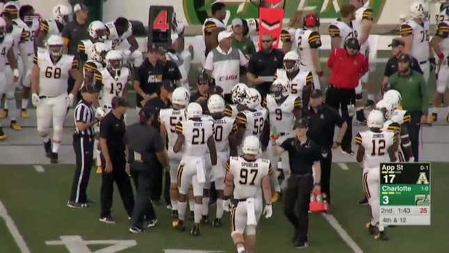Appalachian State Fans Boo Referee After He Pronounces It “Appa-Lay-Shun”