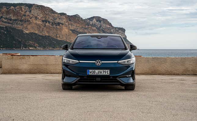 Image for article titled The Volkswagen ID.7 Is The Electric Passat It Needed To Be