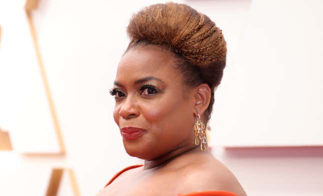 Image for article titled Aunjanue Ellis Discusses Her Truth About Being Bisexual, Plans to Expand Black Queer Representation