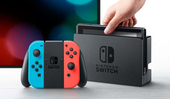 Nintendo Switch befindet sich im angedockten Modus mit Controller