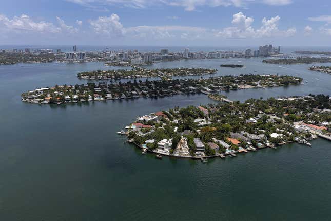 Image for article titled The 5 best states in America for retirees — and the 5 worst