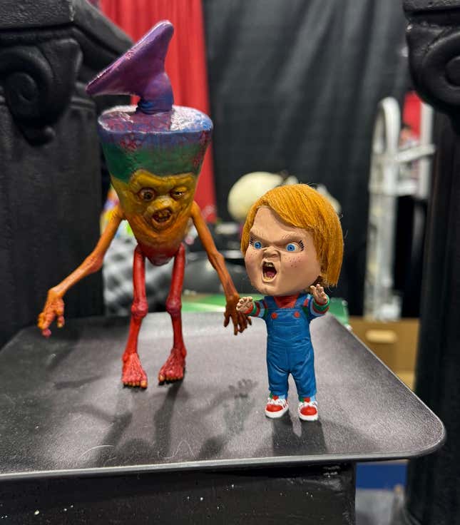 Image for article titled The Amazing Art and Toys We Loved at DesignerCon 2023