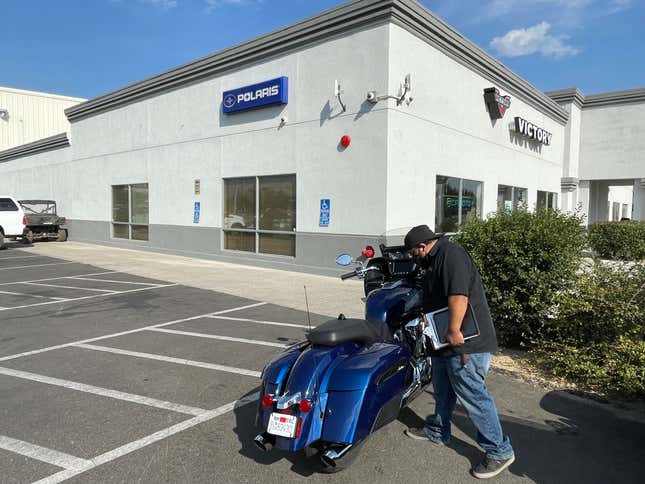 Image for article titled When You Pump Up The Power Of A 2021 Indian Challenger Limited You Get A Mega Muscle Bike