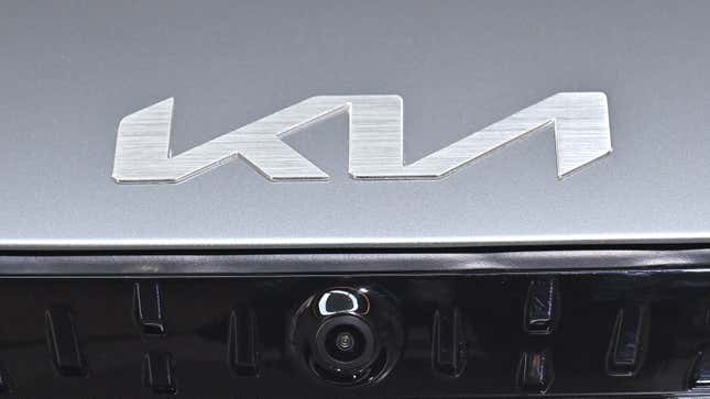 Image for article titled KM Cars? Kia&#39;s New Logo Continues To Confuse