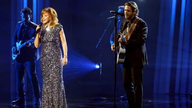 Image for article titled All the Conservative Fits and Sequined Gowns at the 'No-Drama Zone' 2020 CMA Awards