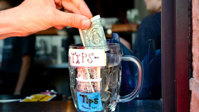 Image for article titled ‘The Onion’ Guide To Tipping