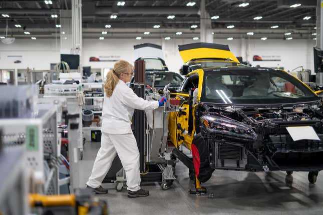 Image for article titled Sights From Acura&#39;s Performance Manufacturing Center