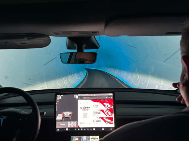 Image for article titled The Vegas Tesla Tunnel Remains Hilariously Bad