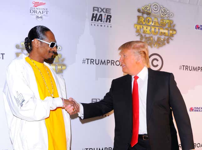 Image for article titled A Reminder That Snoop Dogg Is a Sellout