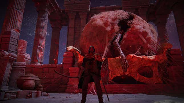 Un protagoniste d'Elden Ring se tient devant le cocon qui sert de porte d'entrée vers le pays de l'ombre.