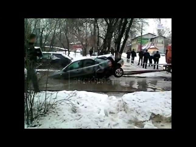 Possible Worst Tow Ever Tears Car In Half