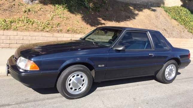 Image for article titled At $25,000, Could This 1989 Ford Mustang LX 5.0 Notch Up A Win?