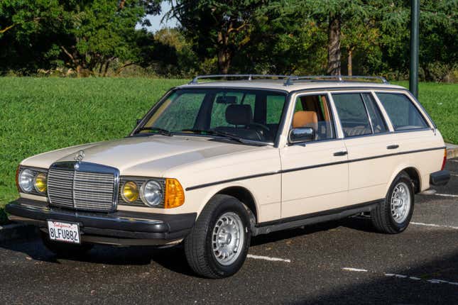 Image for article titled Here Are Some Offensively Expensive Cars Bring A Trailer Sold Last Year