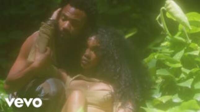 SZA Canoodles with Donald Glover in a Garden<em></em>, and Bella Thorne Wants Us to Know Who the Hell She Is<em></em>