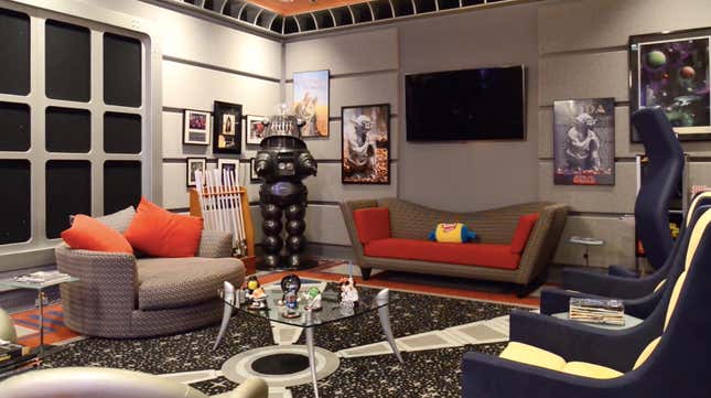 Image for article titled Would You Live in the $24.99 Million Trekkie Nightmare Palace?