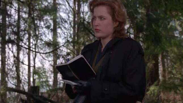 Declassifying the Mystery of How Special Agent Dana Scully Looked So Good in Those Giant Suits