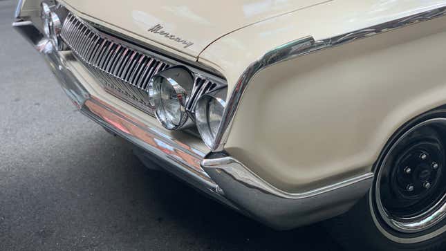 Image for article titled This 1964 Mercury Monterey Is Breezy In Downtown Brooklyn