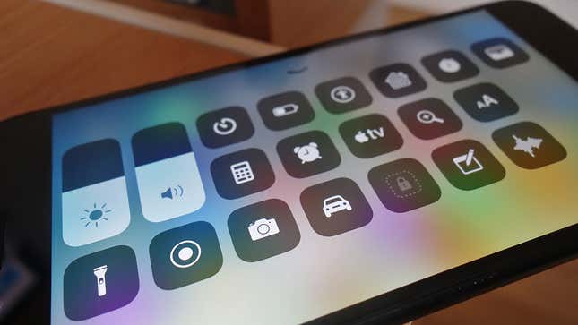 Image for article titled Every Single Setting in iOS Control Center and How Each One Works