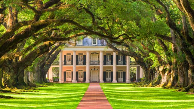 Image for article titled In the 2020s, We’re Hoping Plantation Weddings Go the Way of the Confederacy—and We May Get Our Wish