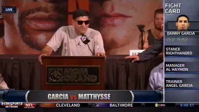 Boxer's Dad Vows To Cut His Own Head Off If His Son Loses