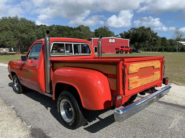 Image for article titled At $21,900, Would You Consider Riding Around Your Hood In This 1979 Dodge Li'l Red Express?