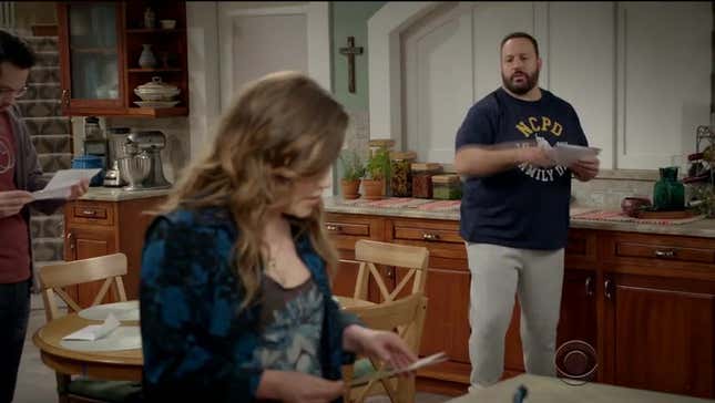 <i>Kevin Can Wait</i> Barely Acknowledges Death of Kevin's Wife Donna in Season Premiere