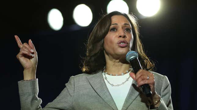 Image for article titled Clean Water Is a &#39;Right&#39;: Kamala Harris Promotes Bill Ensuring Water Safety in Every Community