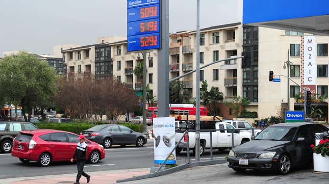 Image for article titled The Writing Is On The Wall For Gas-Powered Cars