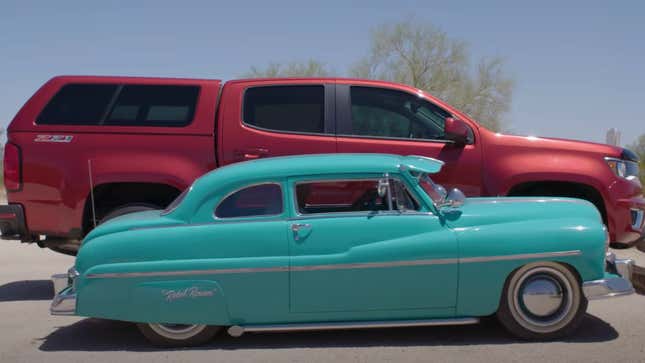 Image for article titled This Absolute Legend Makes Mini Cars Out Of Old Refrigerators