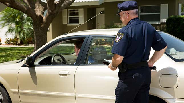 Image for article titled Woman Who Shows Her Entire Ass During a Traffic Stop Lives to Tell the Tale; Guess on Which Side of the Racial Divide She Resides?