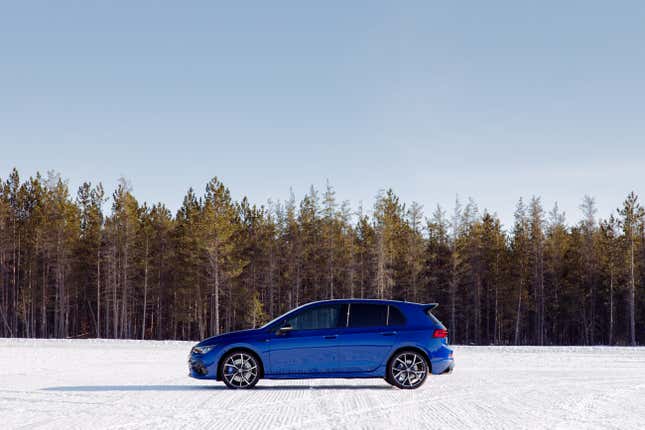 Image for article titled Here Are The Rest Of The Photos Of The 2022 Volkswagen Golf R In A Slideshow