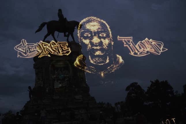 Image for article titled Hologram of George Floyd Displayed Over Robert E. Lee Monument in Virginia