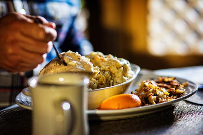 Image for article titled Black Diner Profiled, Harassed by Pennsylvania Cop Who Is Giving Us Drunk Vibes