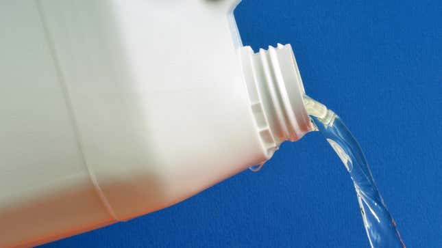 Image for article titled FDA can’t believe it has to remind America not to drink bleach