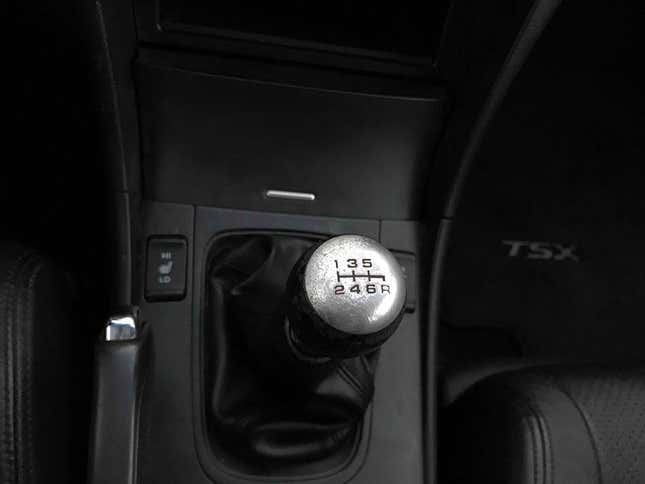 Image for article titled At $2,999, Could This Mega-Mileage 2005 Acura TSX Still Be A Mega-Good Deal?