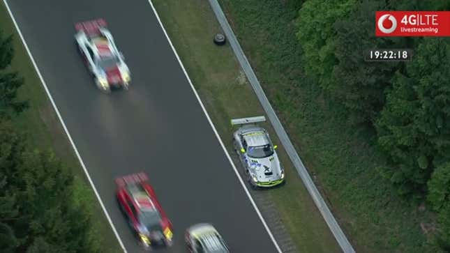 Nürburgring 24 Driver Loses Wheel, Attempts To Repair It Himself