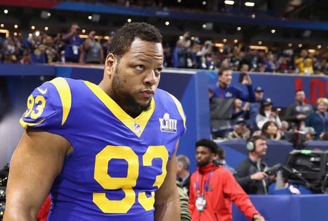 Image for article titled How The Rise Of Comp Picks Is Chilling NFL Free Agency
