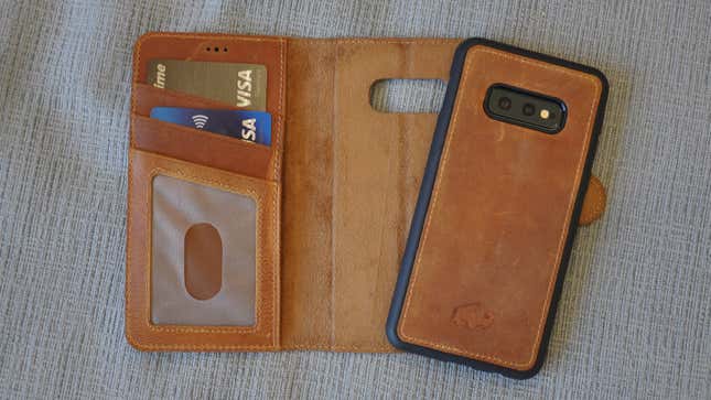 Image for article titled Consolidate Your Everyday Carry with These Wallet Phone Cases